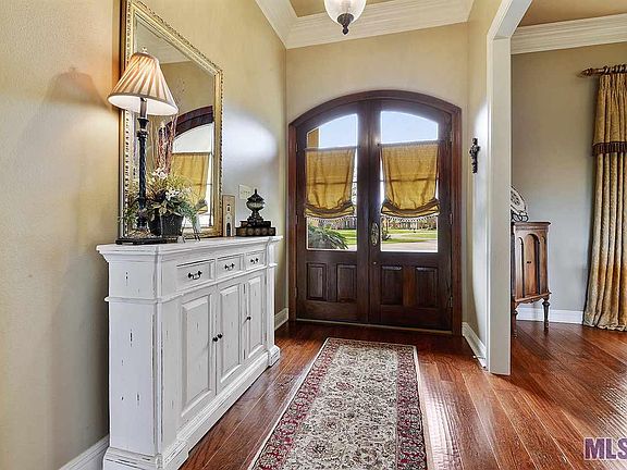 4th image of 38082 Therese Ct E