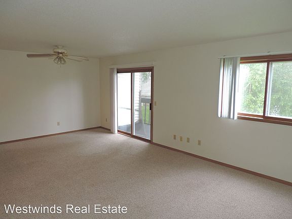 4th image of 734 Westwinds Dr APT 1