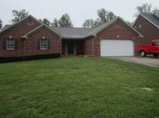 453 Chesterfield Dr, Kingsport, TN 37663