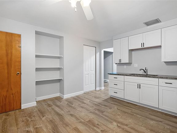 4th image of 3448 Steele St