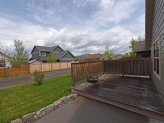 3rd image of 3829 Potosi St