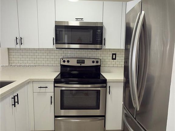 2nd image of 755 SW 6th St APT 6