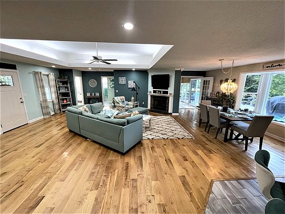 3rd image of 55 Bellwood Dr