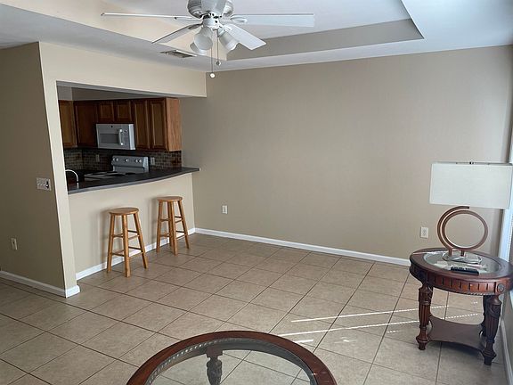 5th image of 741 White Dr APT 22