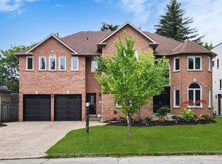 12 Larkfield Dr, Toronto, ON M3B 2H1