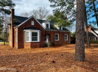 701 Hylan Ave, Hamlet, NC 28345