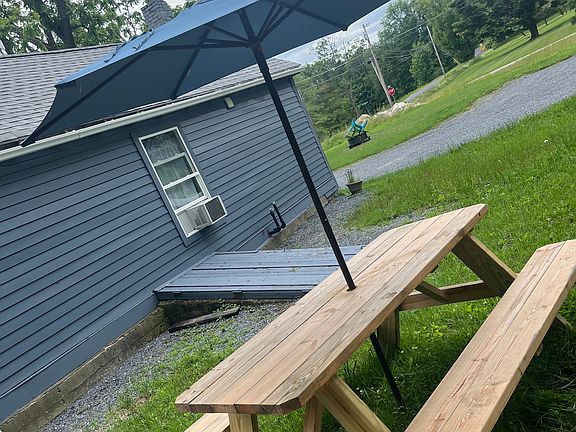 2nd image of 745 Barnumville Rd