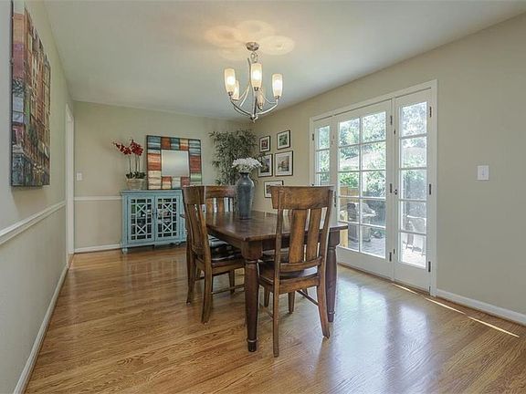 4th image of 4815 W 80th St