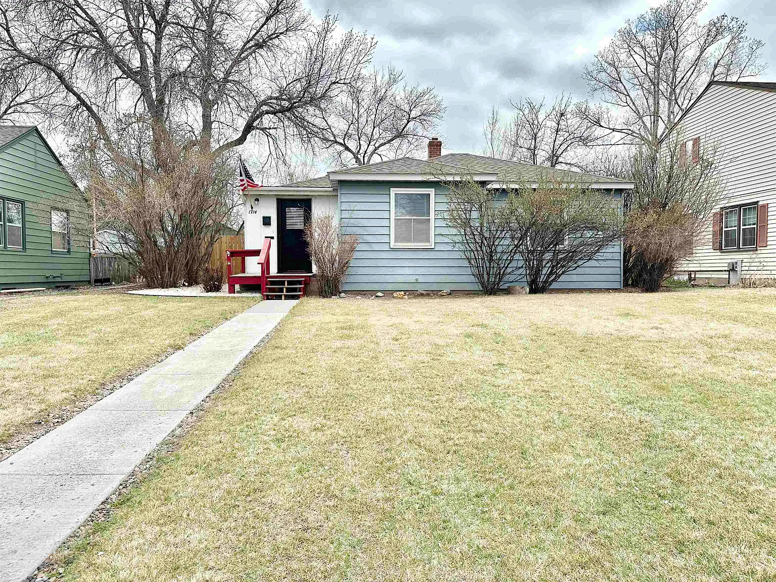 3 bed, 2.0 bath, 1740 sqft, $1,800 — Photo 2