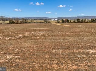 4275 W Canal Rd, Dover, PA 17315