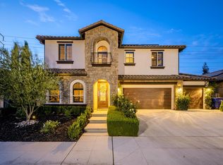 1022 E Carnoustie Ave, Fresno, CA 93730