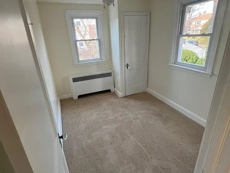 1123 Chester Pike — Photo 6