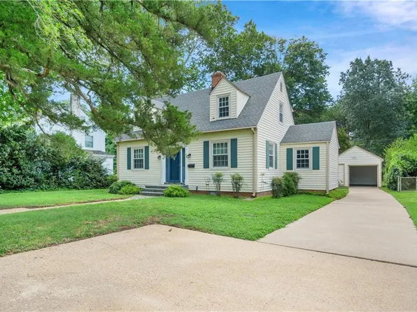 34 Elm Ave, Newport News, VA 23601