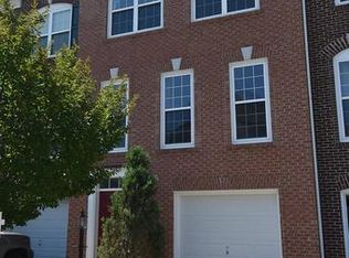 8211 Singleleaf Ln, Lorton, VA 22079