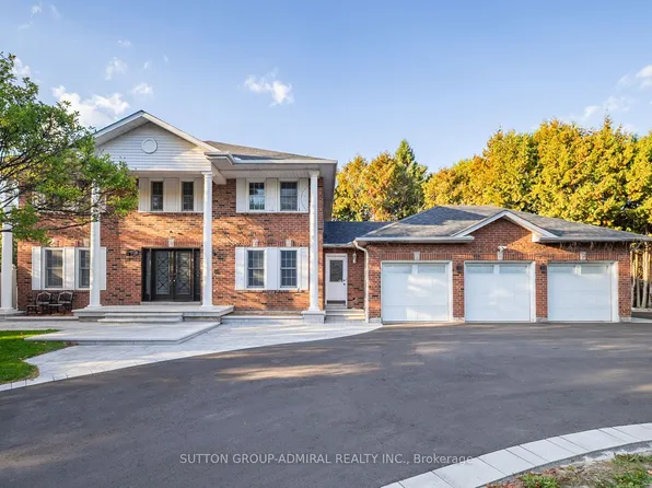 8 Beaufort Hills Rd, Richmond Hill, ON L4E 2N5