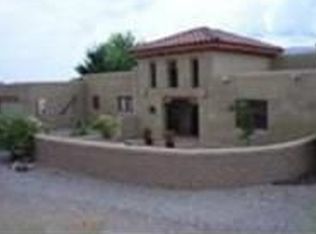 820 Alamos Rd, Corrales, NM 87048