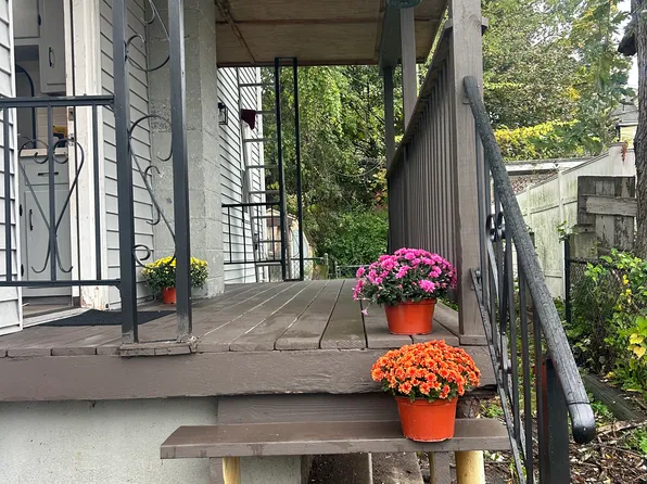 21 School St #A, Holyoke, MA 01040