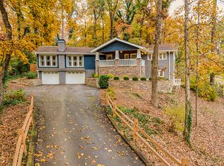 560 Forest Hills Dr, Sandy Springs, GA 30342