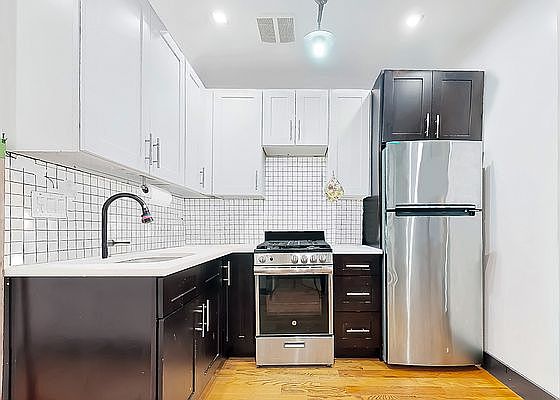 2nd image of 376 Lewis Ave APT 8