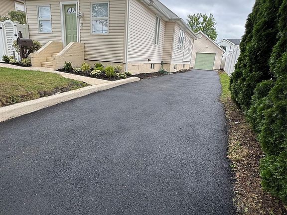 4th image of 31 Cherry Avenue