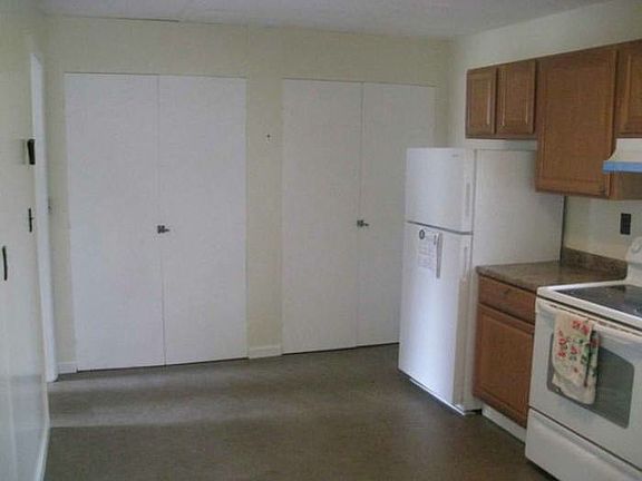 4th image of 23 Daniele Ln APT 24