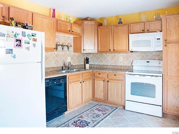 5th image of 4078 Paule Ave