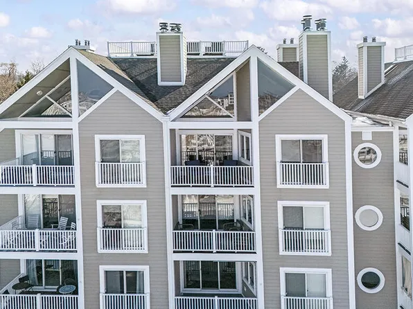 300 Oselka Dr Suite 464, New Buffalo, MI 49117