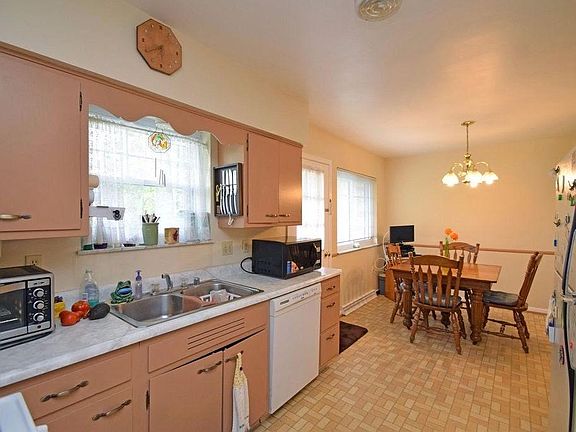 5th image of 2597 N Kathwood Cir