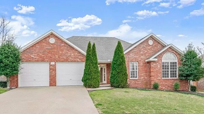 1st image of 3801 SW Grey Hawk Dr