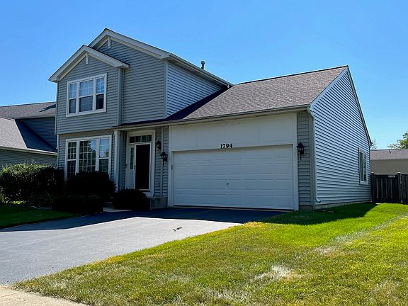 2nd image of 1794 Montrose Dr