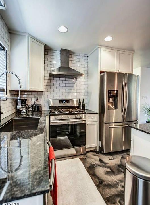 1st image of 3601 N 15th Ave APT 8