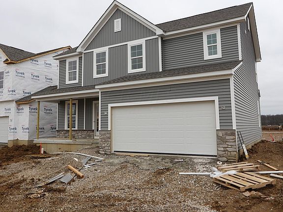 2nd image of 989 Centerbeam Ave