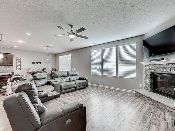 4th image of 4340 Nigella Dr