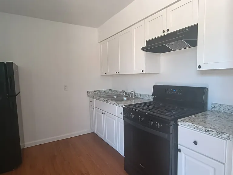 6423 S 10th St #10 — Photo 1