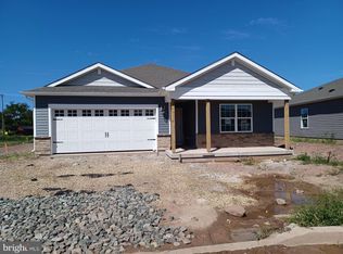 189 Lilly Dr, Pottstown, PA 19464