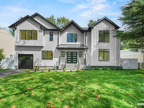 192 Valley Road, River Edge, NJ 07661