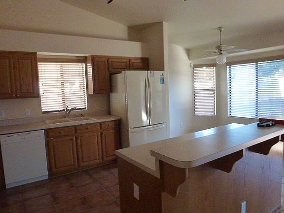 4th image of 3280 Casper Dr