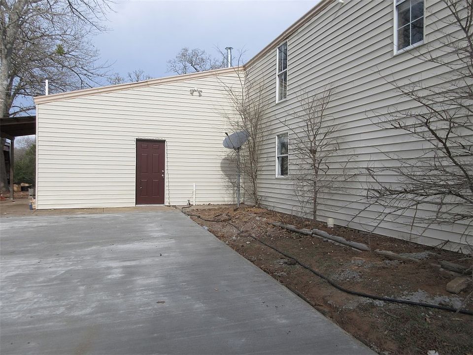 1st image of 4662 Raymond Stotzer Pkwy