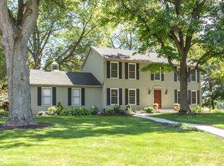12215 Windsor Dr, Carmel, IN