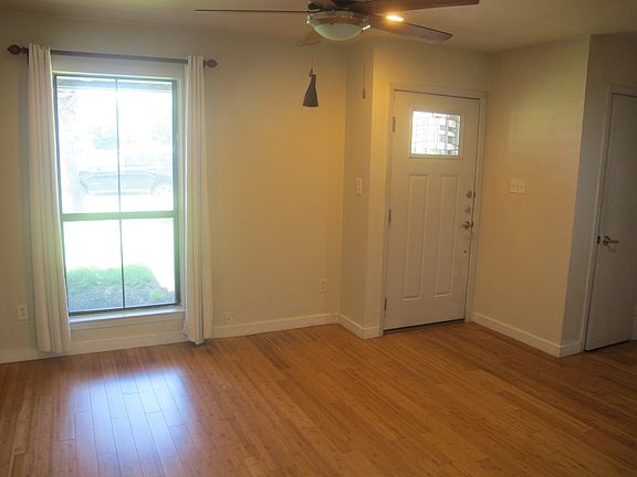 4th image of 4907 Richmond Ave