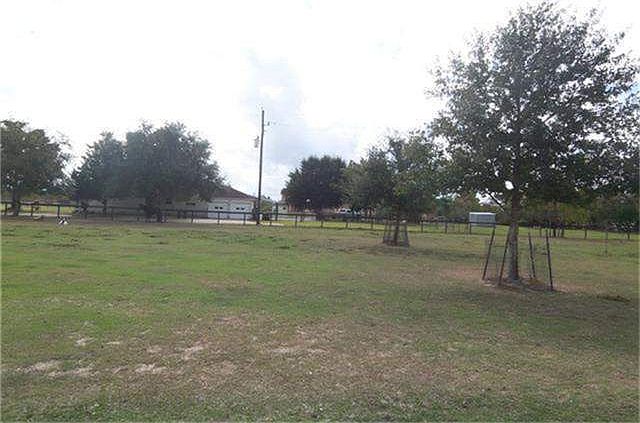 1st image of 6563 Manorwood Dr