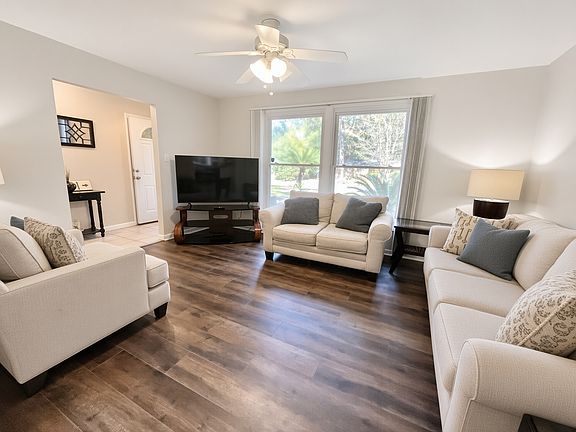 5th image of 407 Sharondale Rd