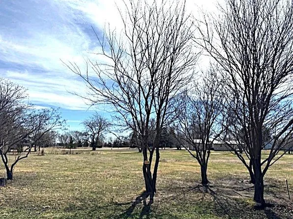 309 W 12th Ave, Tyndall, SD 57066