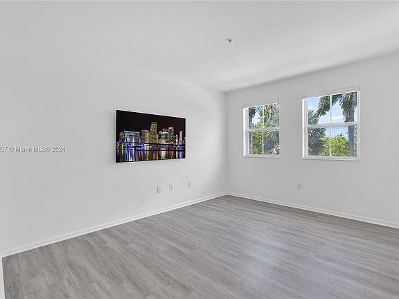 4th image of 8620 NW 97th Ave APT 208