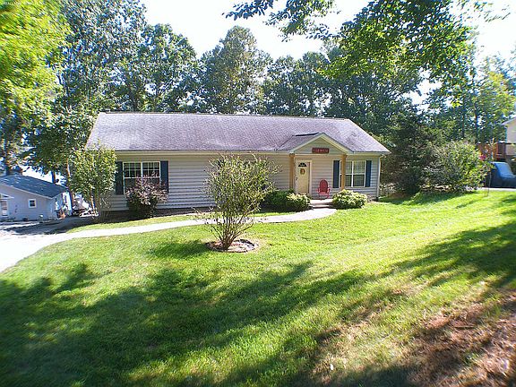 2nd image of 258 Pine Knob Cir