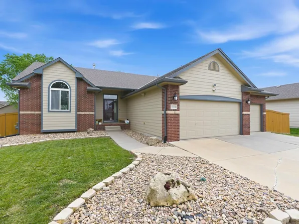 1024 N Crest St, Wichita, KS 67206