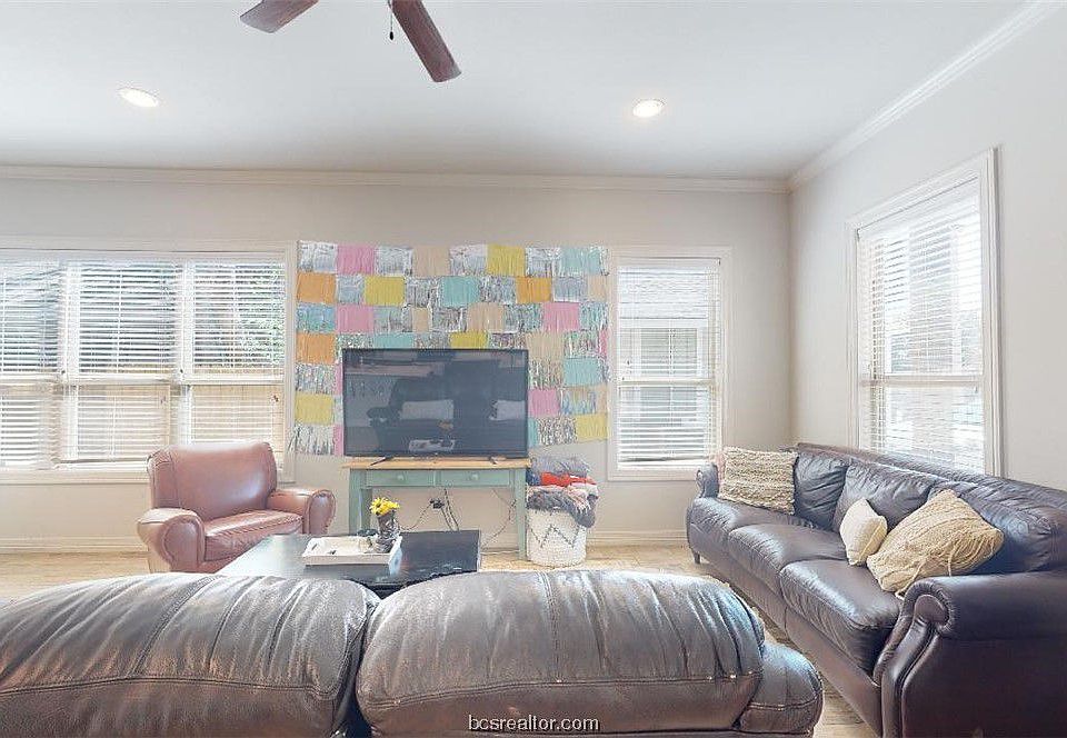 105 Luther St, College Station, TX 77840 Zillow