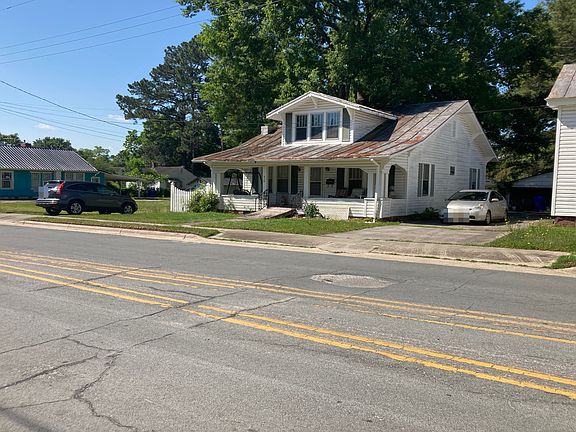2nd image of 319 McKoy St