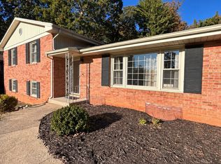 1568 Newton Cir, Bedford, VA 24523