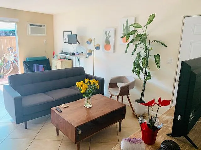 2323 Grand Ave — Photo 5